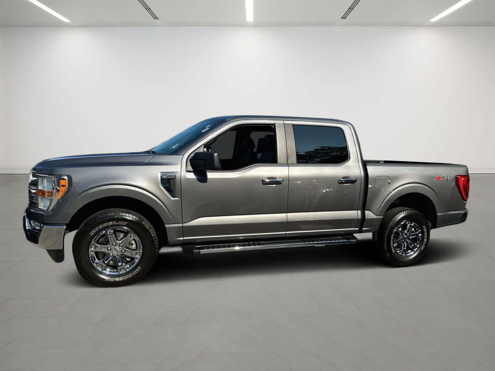 2021 Ford F-150 XLT 4WD SuperCrew 5.5 Box 2