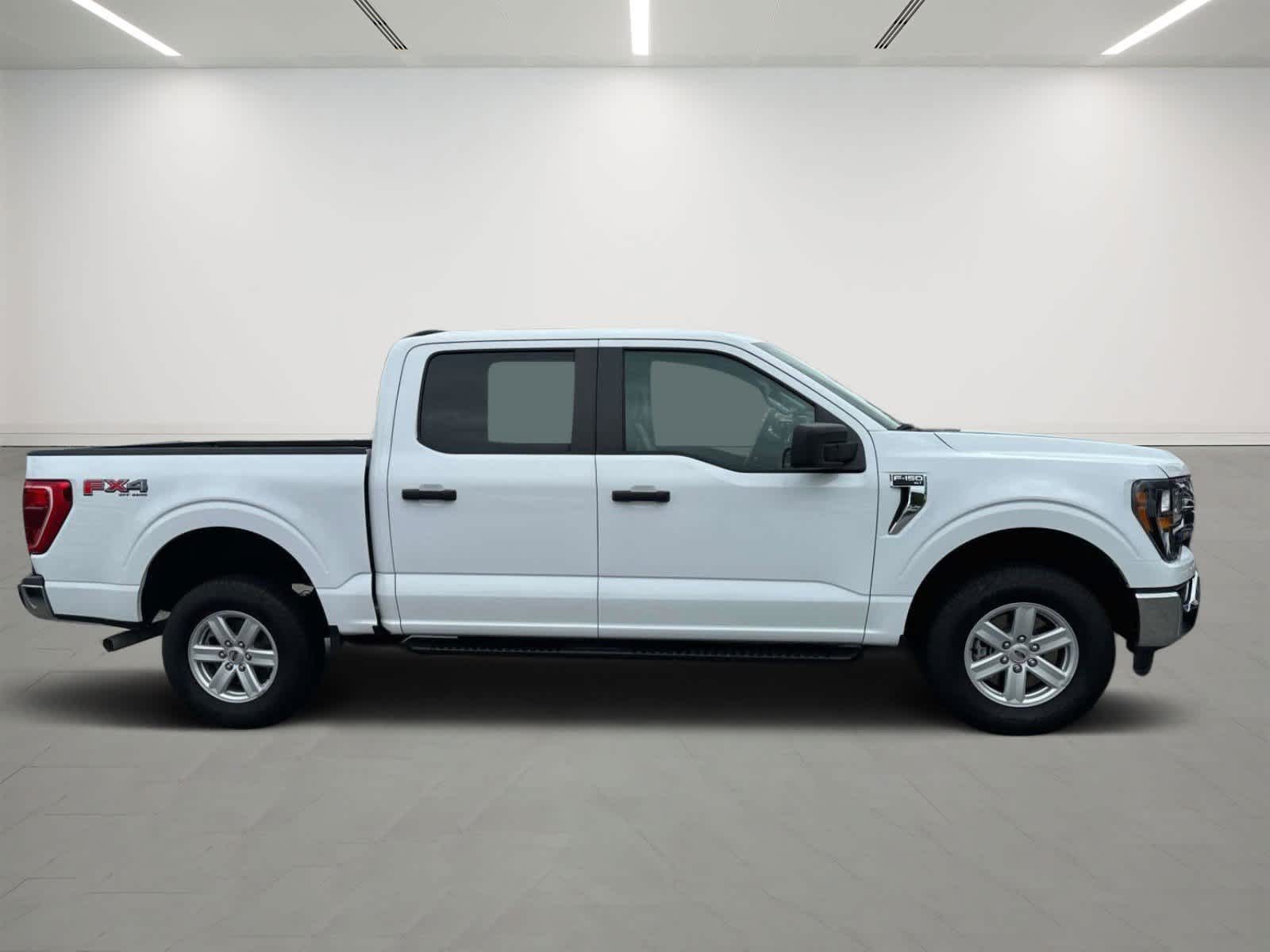 2023 Ford F-150 XLT 4WD SuperCrew 5.5 Box 5