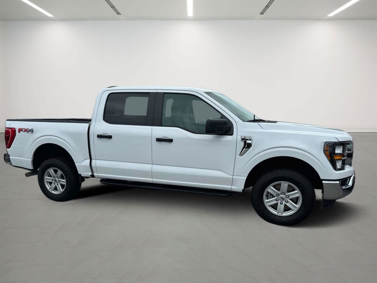 2023 Ford F-150 XLT 4WD SuperCrew 5.5 Box 6