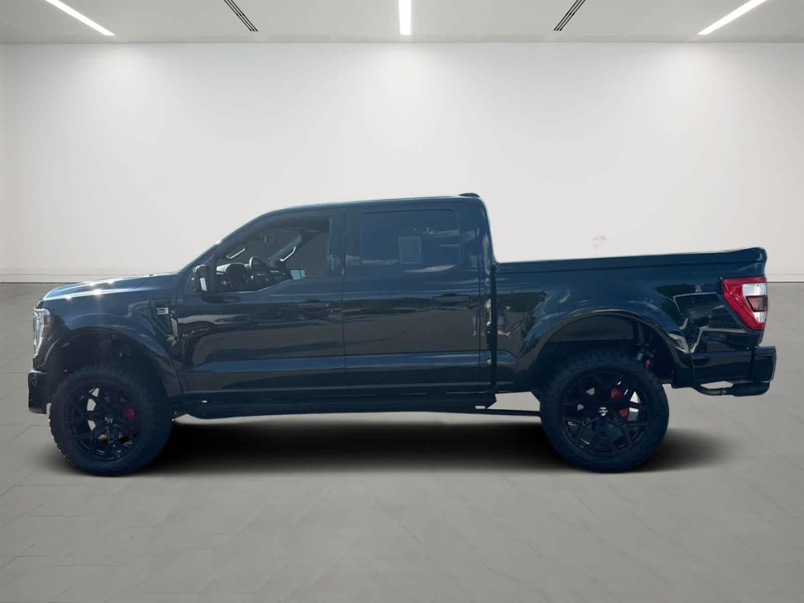 2023 Ford F-150 LARIAT 4WD SuperCrew 5.5 Box 2