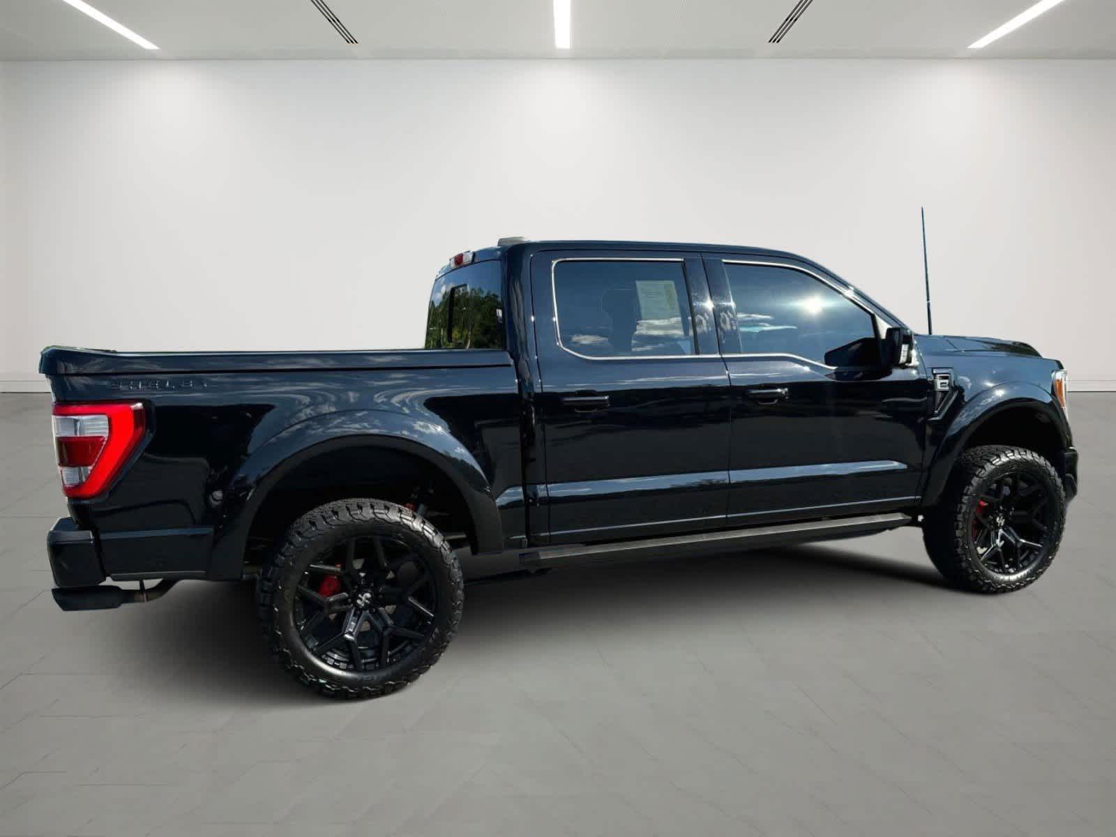 2023 Ford F-150 LARIAT 4WD SuperCrew 5.5 Box 4