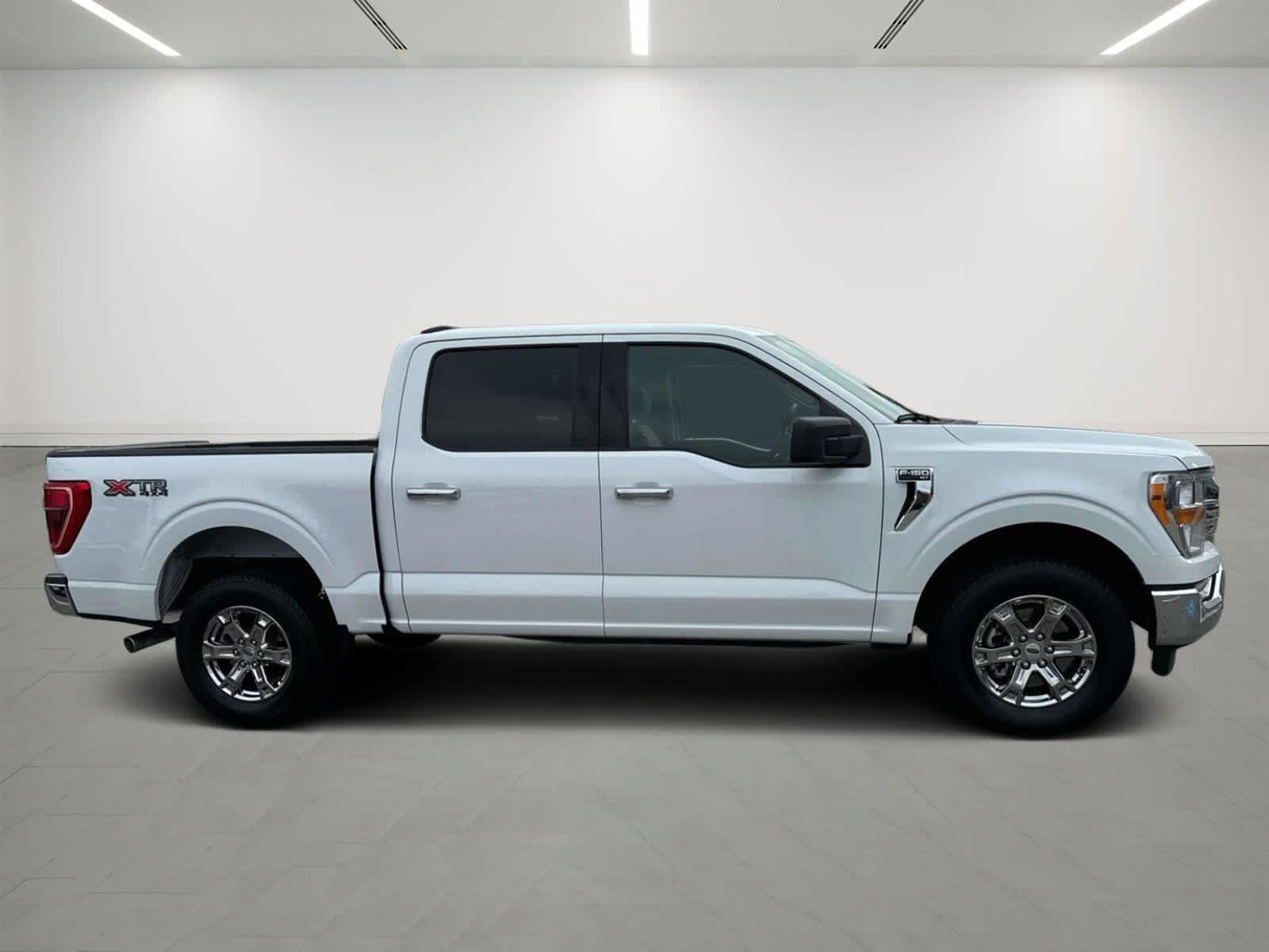 2023 Ford F-150 XLT 4WD SuperCrew 5.5 Box 5