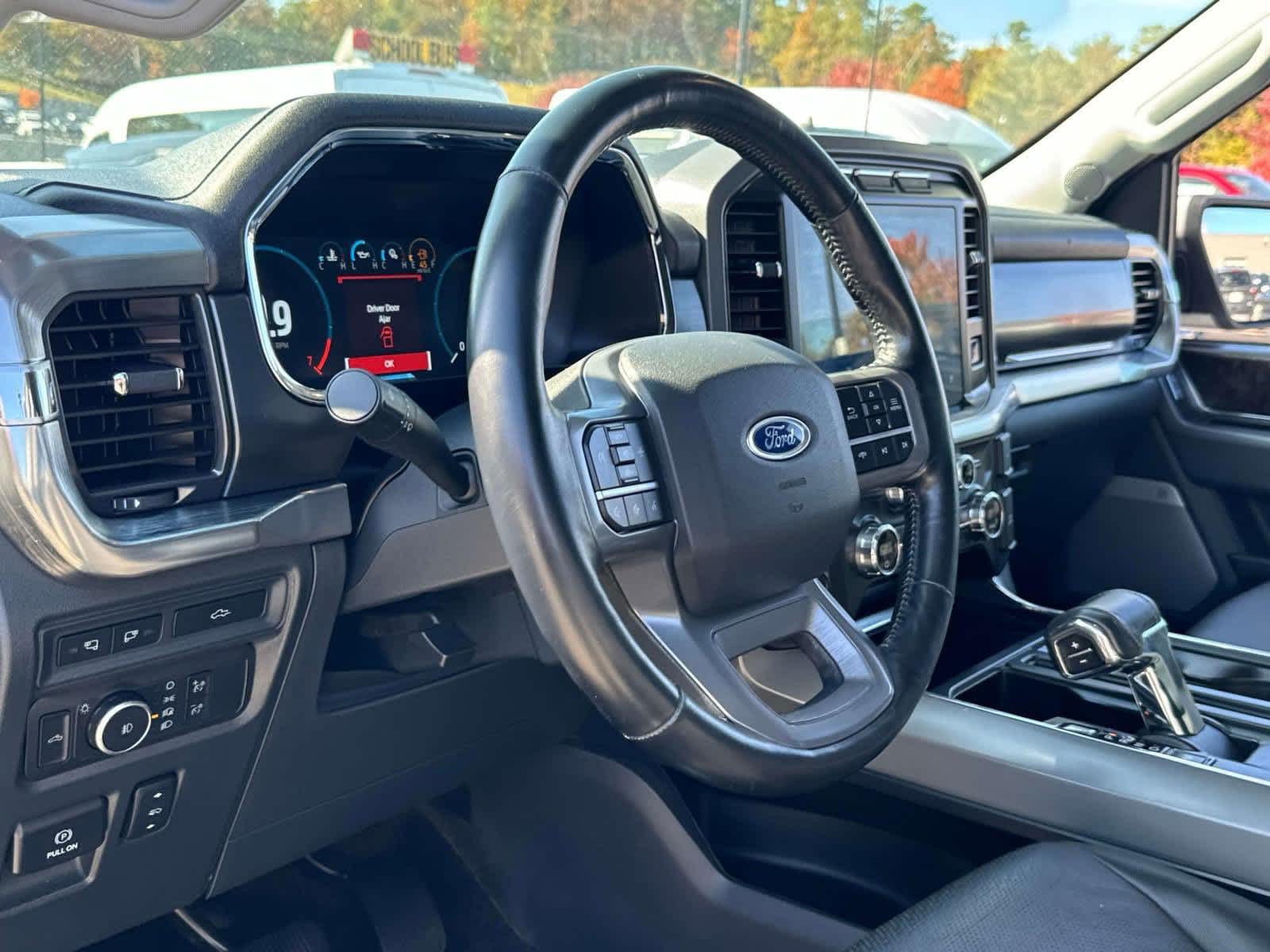 2021 Ford F-150 LARIAT 4WD SuperCrew 6.5 Box 22