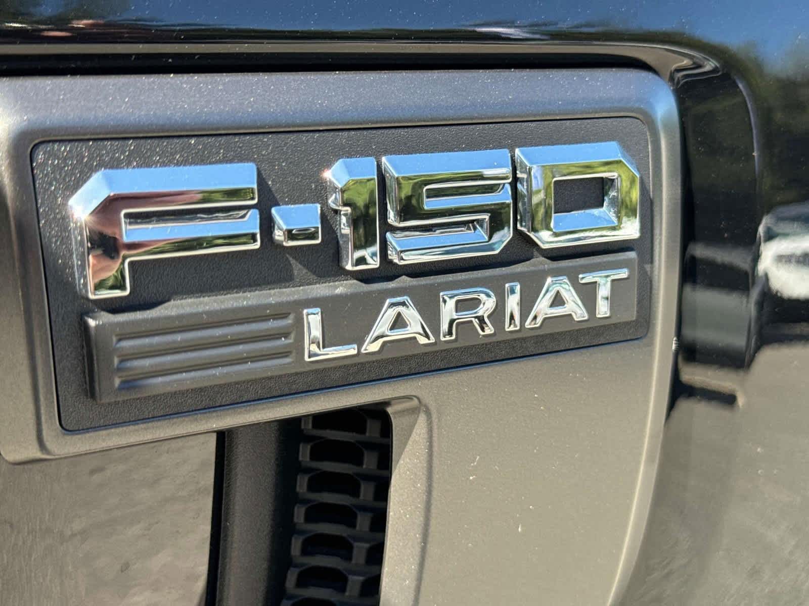 2022 Ford F-150 LARIAT 4WD SuperCrew 5.5 Box 8