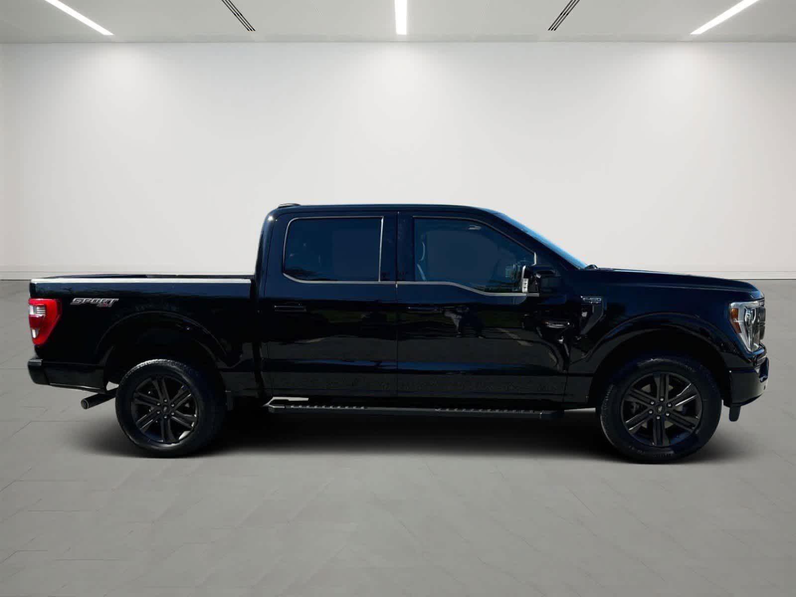 2022 Ford F-150 LARIAT 4WD SuperCrew 5.5 Box 5