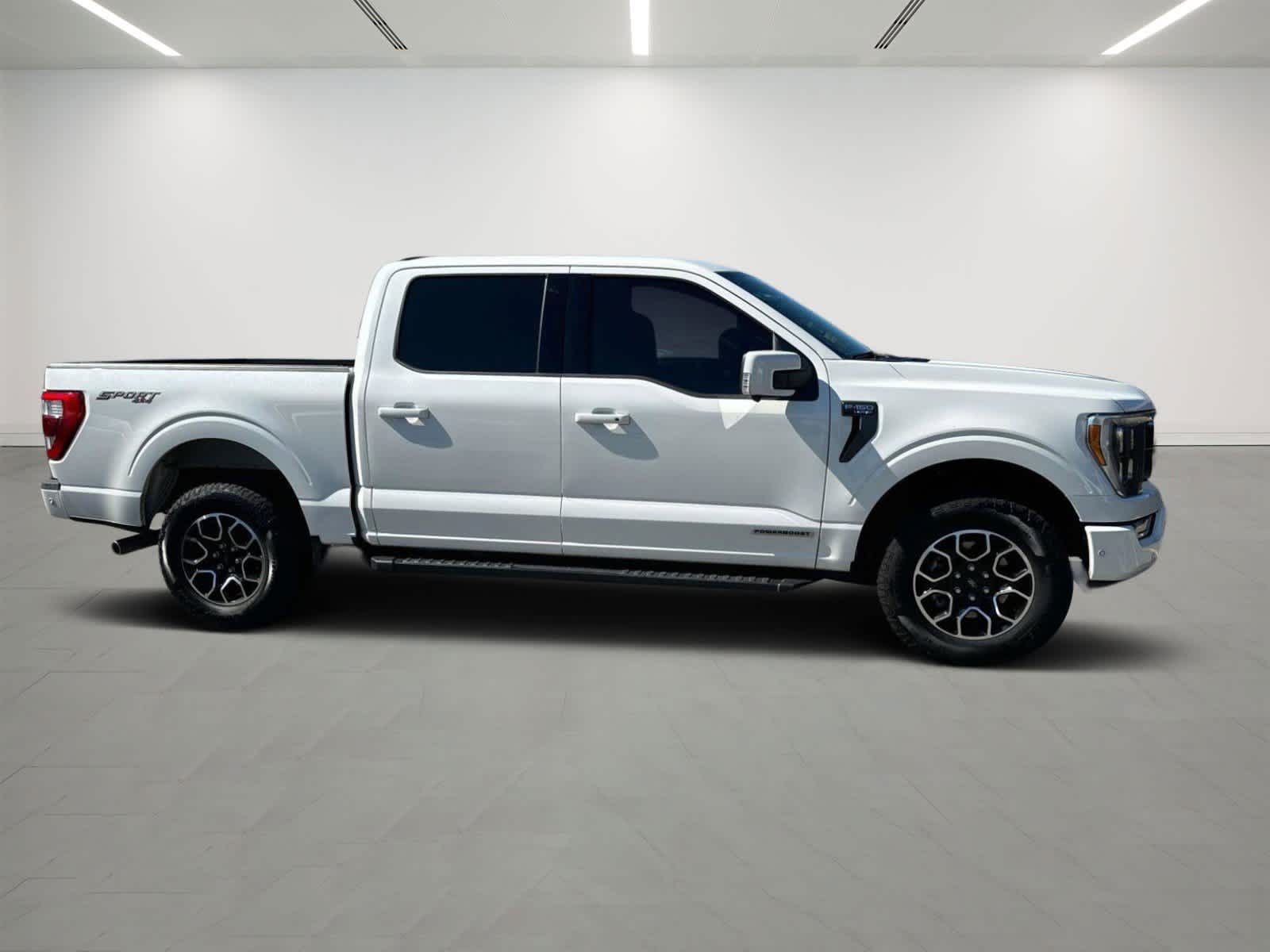 2022 Ford F-150 LARIAT 4WD SuperCrew 5.5 Box 5