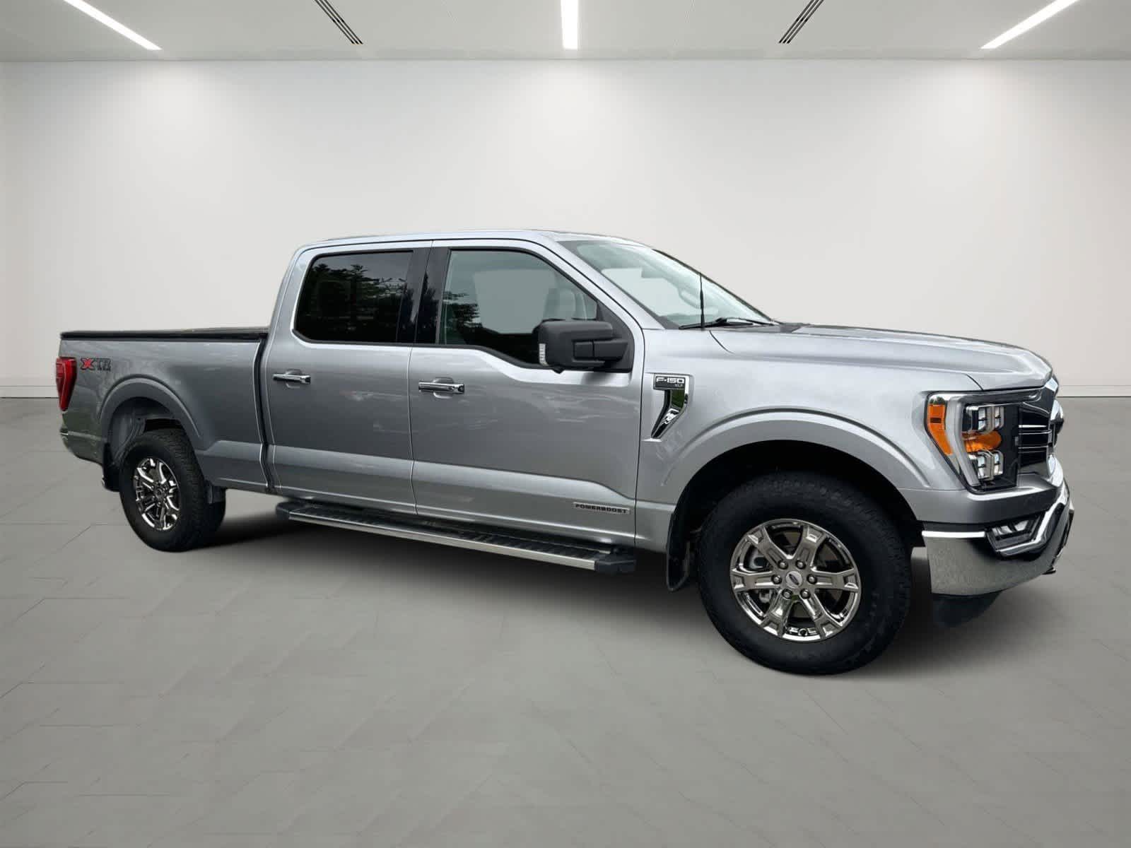 2022 Ford F-150 XLT 4WD SuperCrew 6.5 Box 4