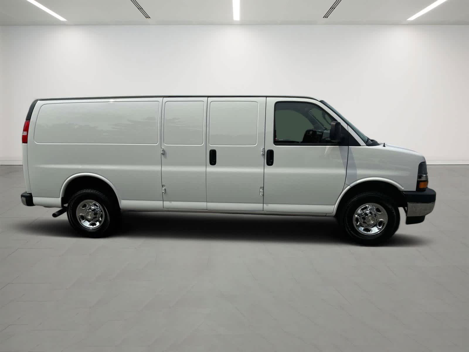 2023 Chevrolet Express  5