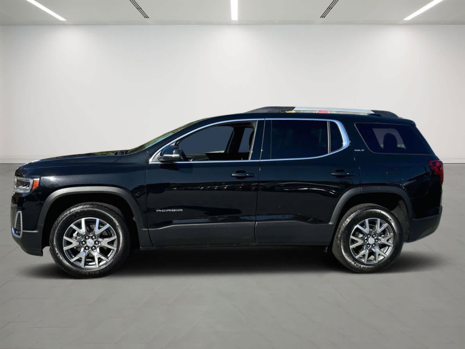 2023 GMC Acadia SLT 2