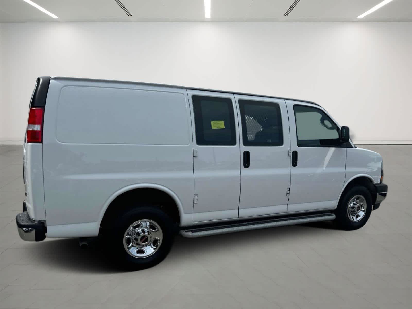 2022 GMC Savana G2500 4