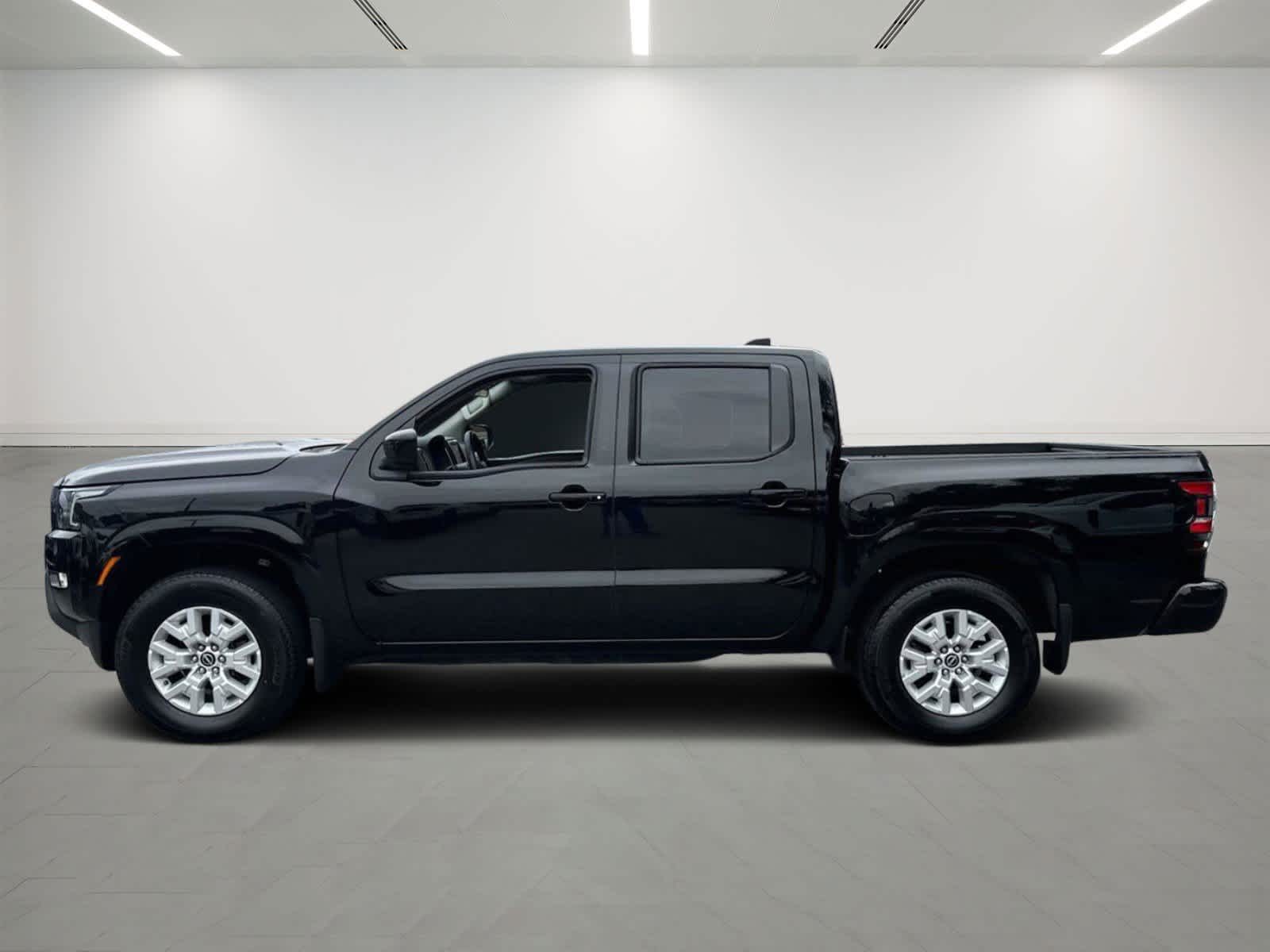 2022 Nissan Frontier SV Crew Cab 4x4 Auto 2