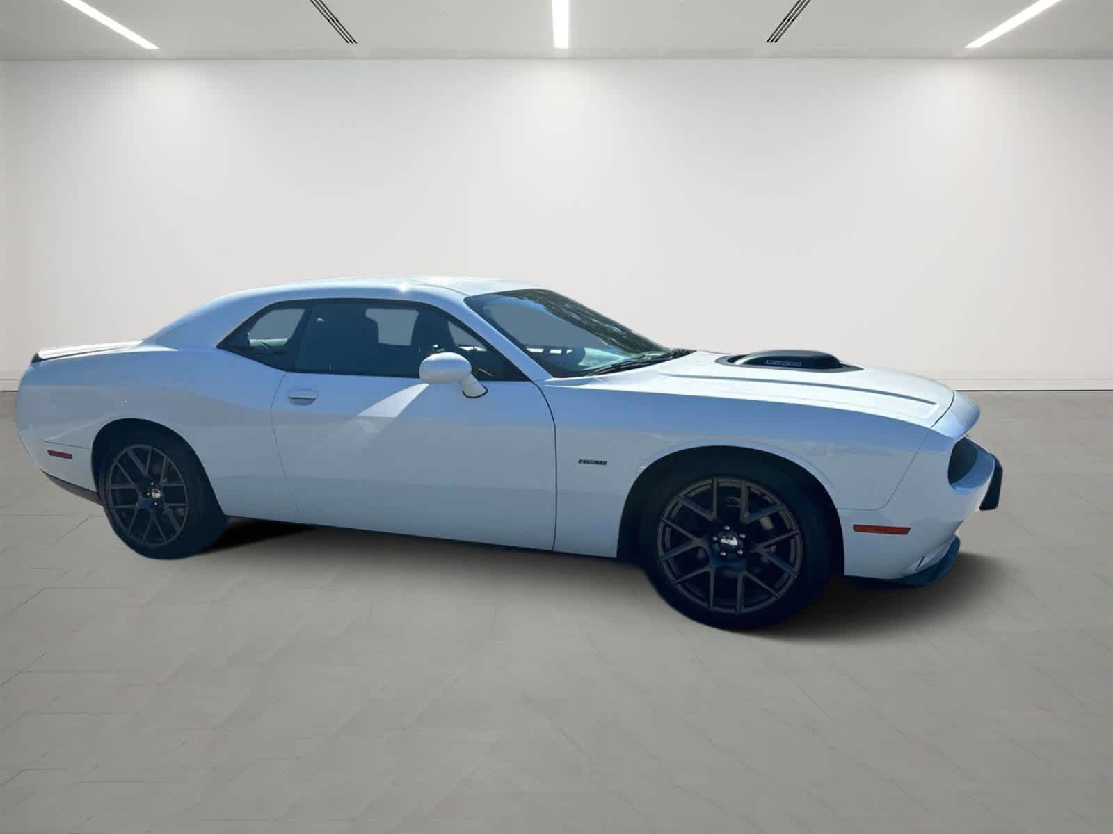 2016 Dodge Challenger R/T Shaker 6