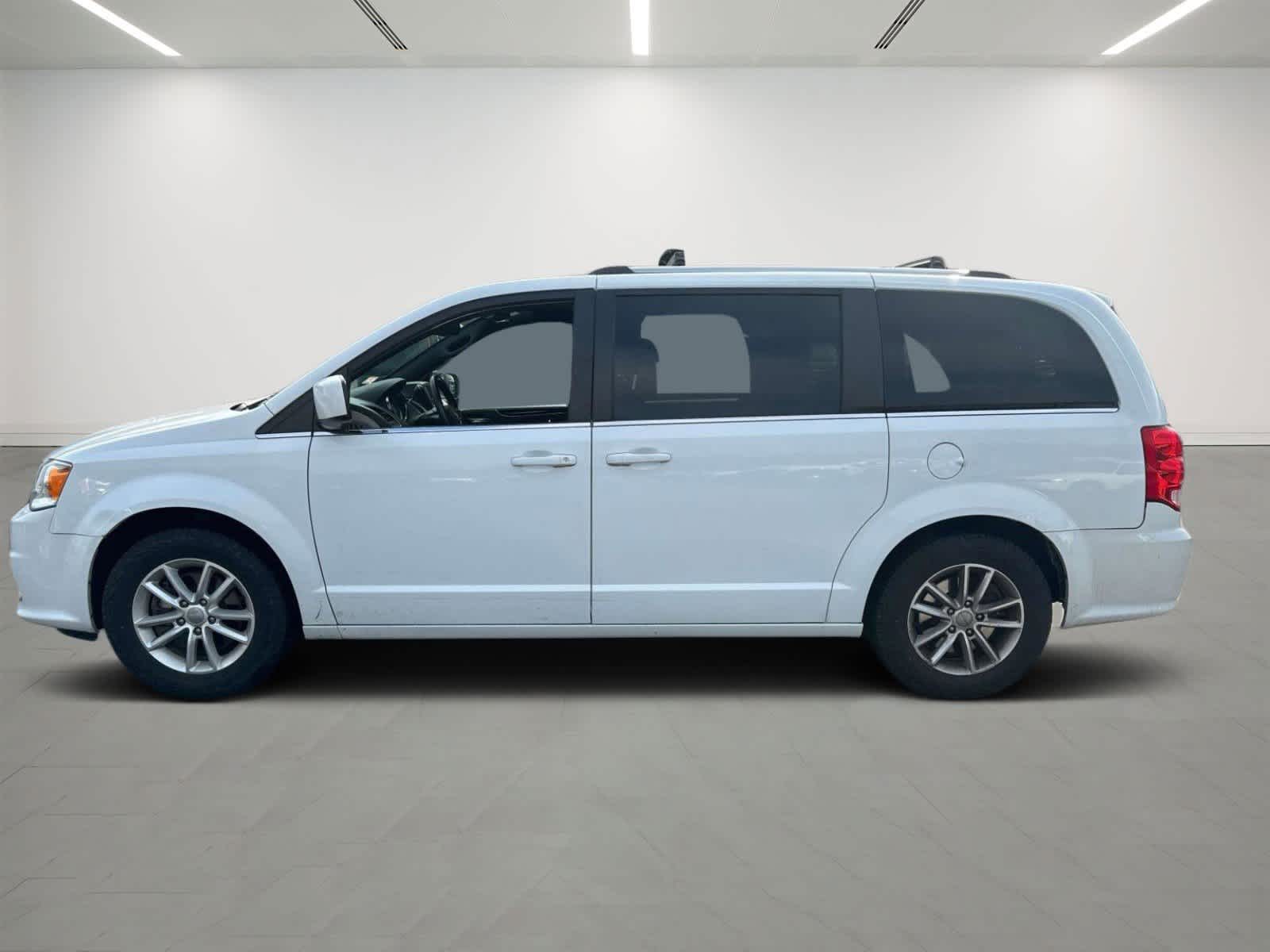 2018 Dodge Grand Caravan SXT 2