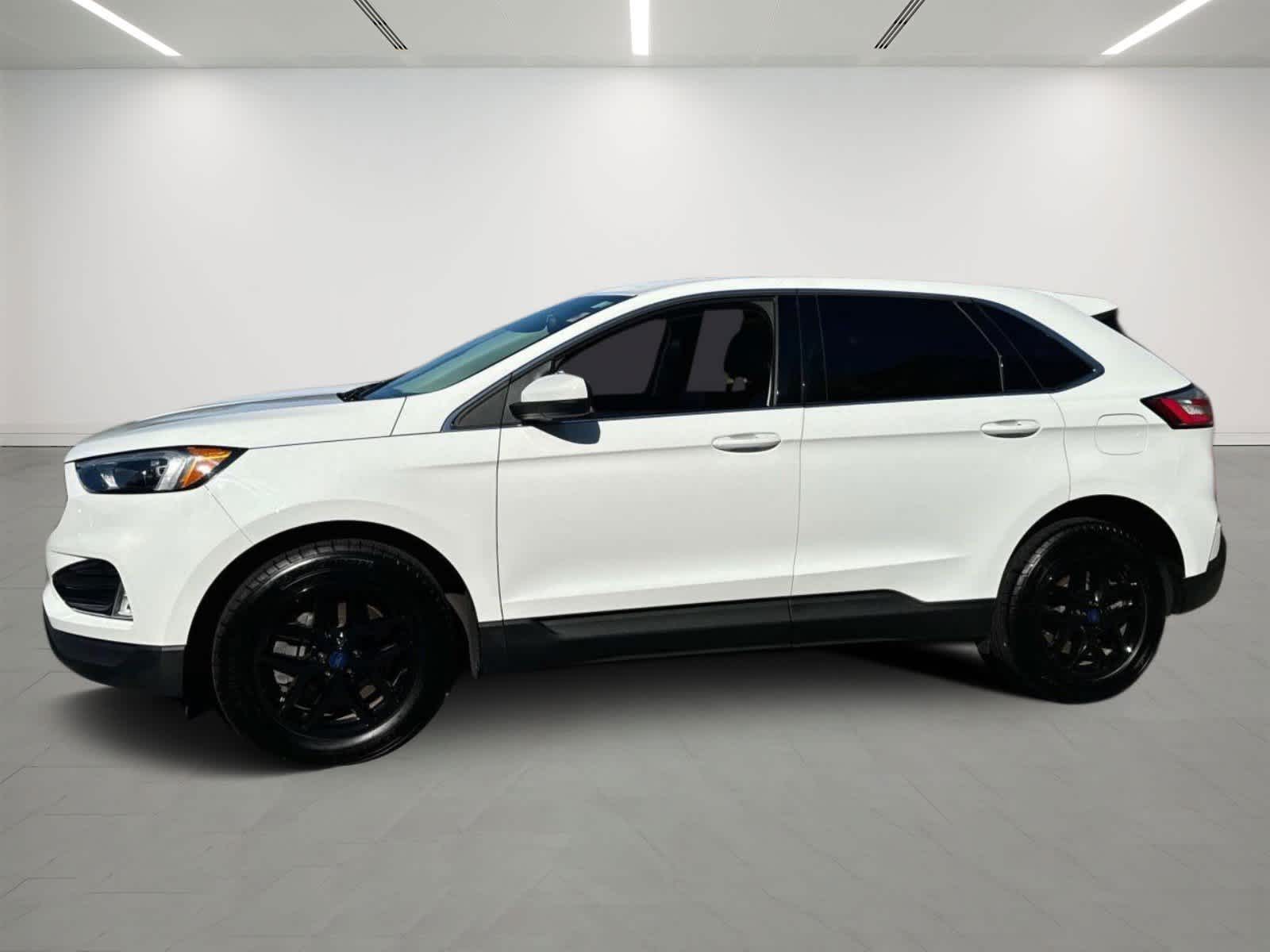 2022 Ford Edge SEL 2