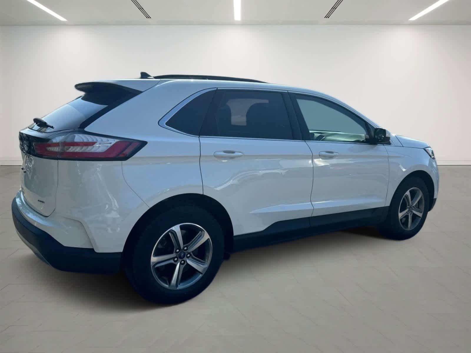 2021 Ford Edge SEL 4