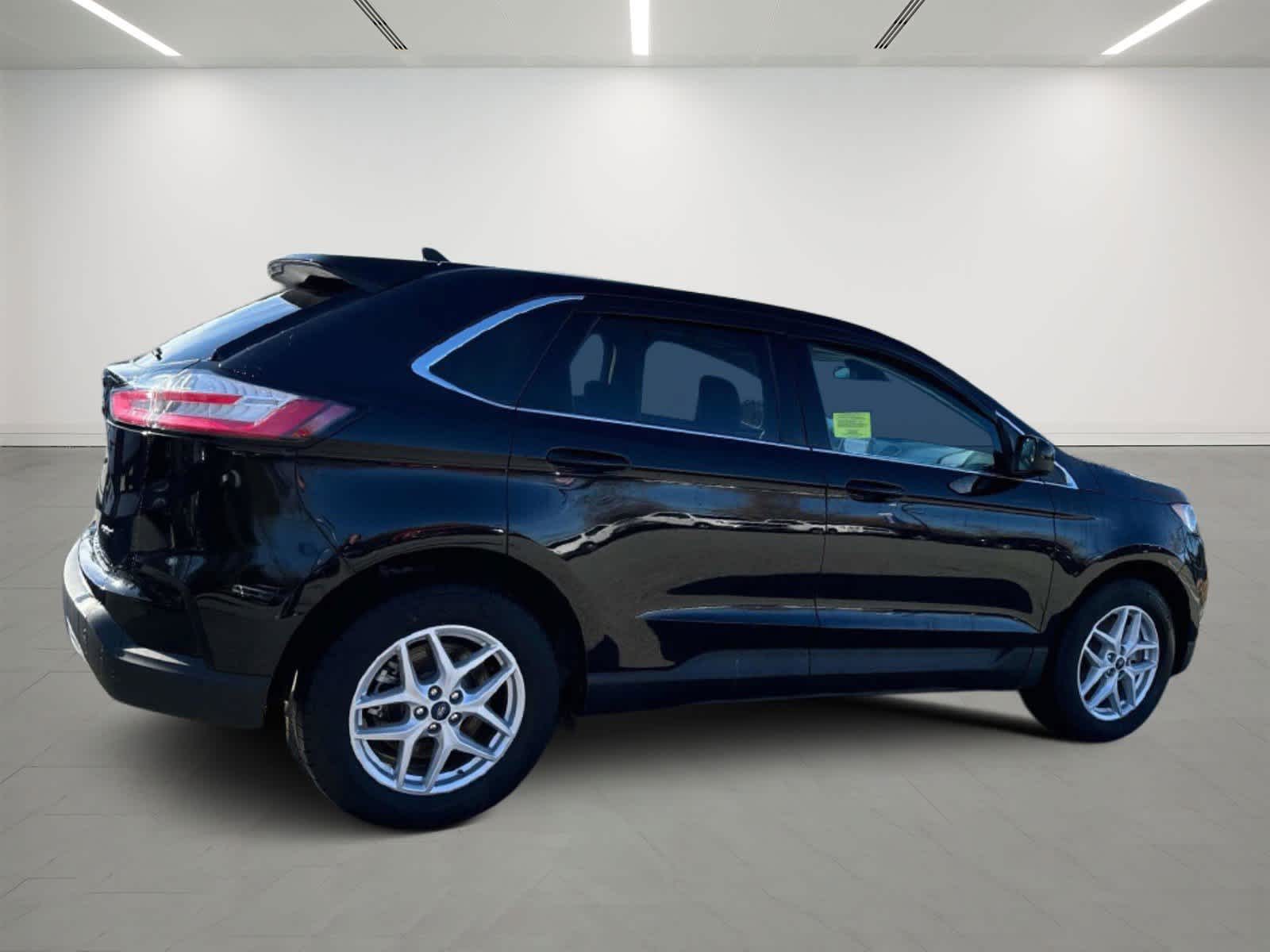 2022 Ford Edge SEL 4