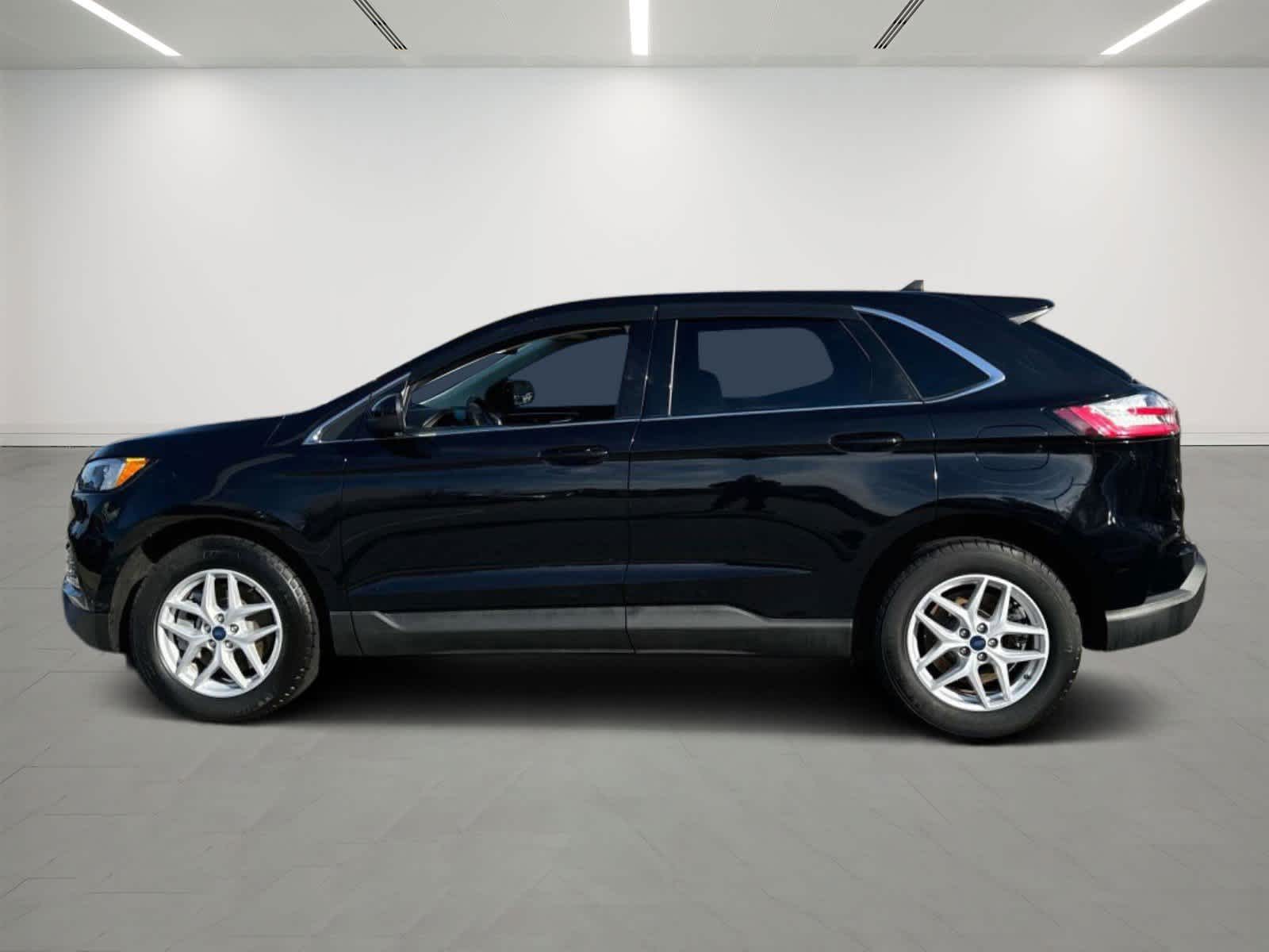 2022 Ford Edge SEL 2