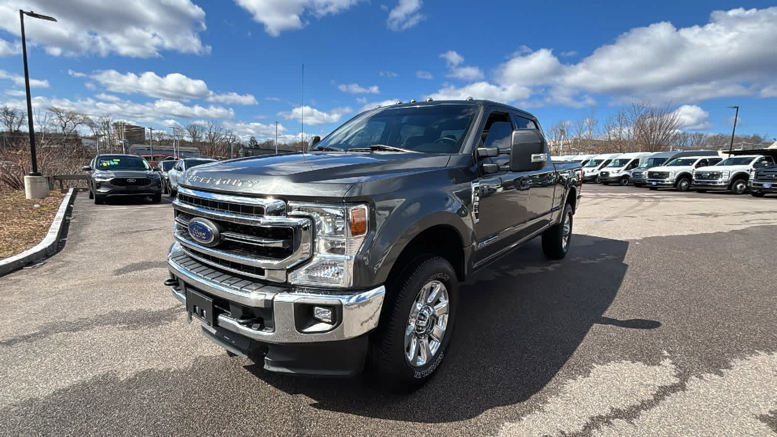 2020 Ford F-350 Super Duty Lariat Crew Cab 4WD