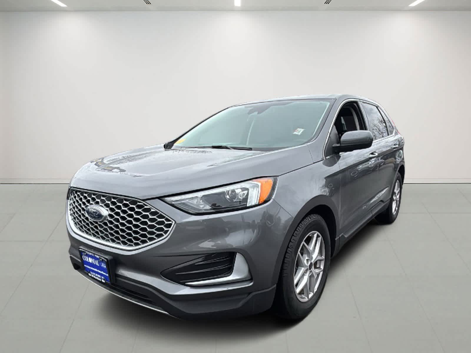 Carbonized Gray Metallic 2024 Ford Edge SEL AWD SUV / Crossover All-Wheel Drive 8-Speed Automatic