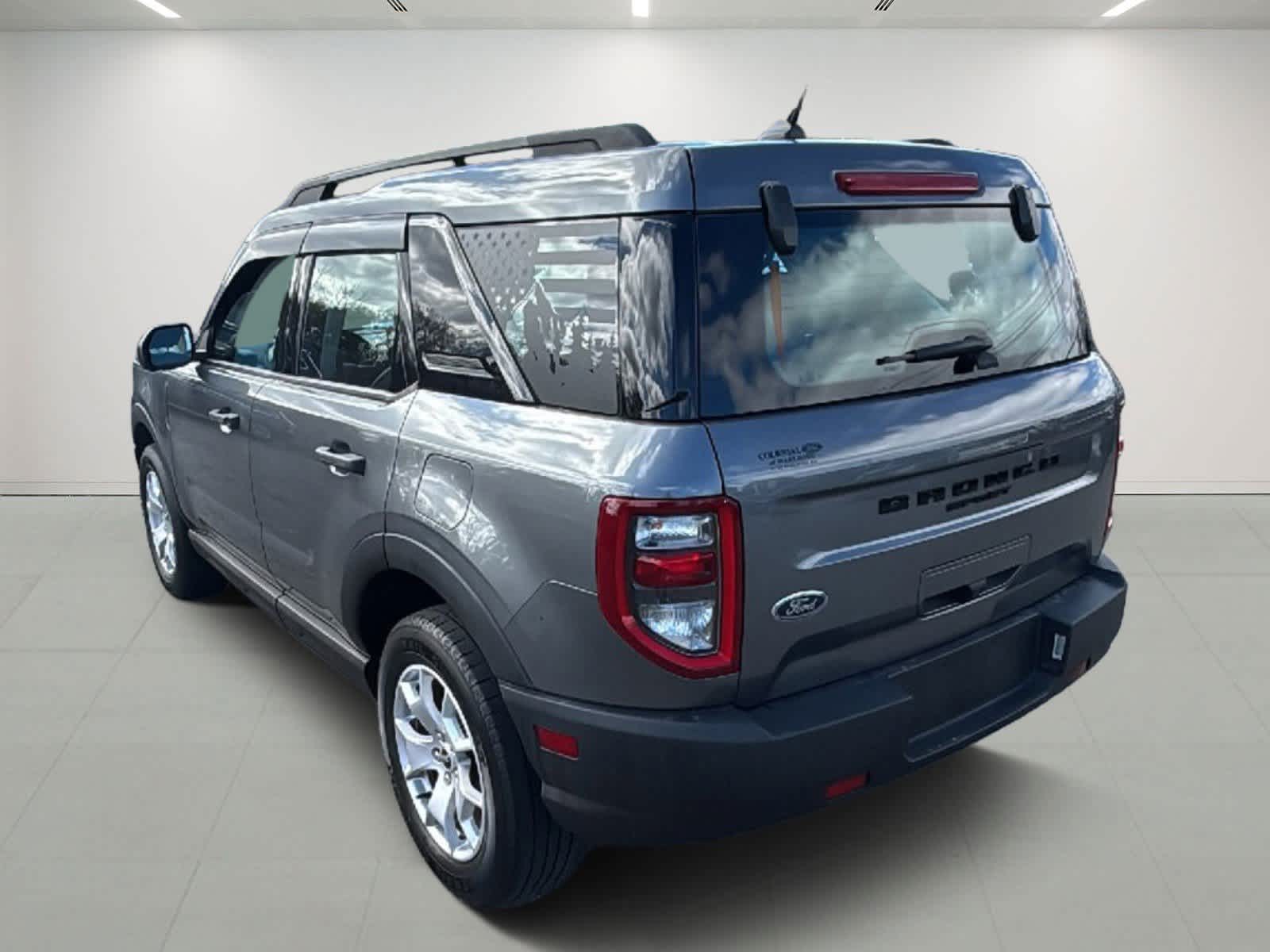 View vehicle photo 3