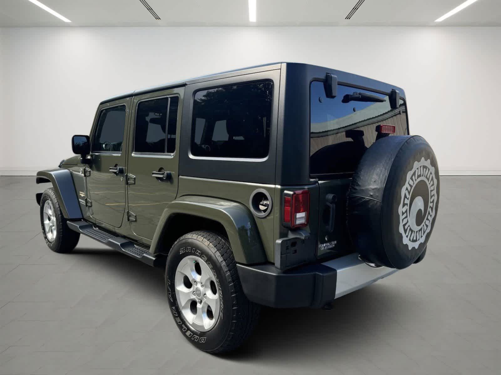 2015 Jeep Wrangler Unlimited Sahara 2