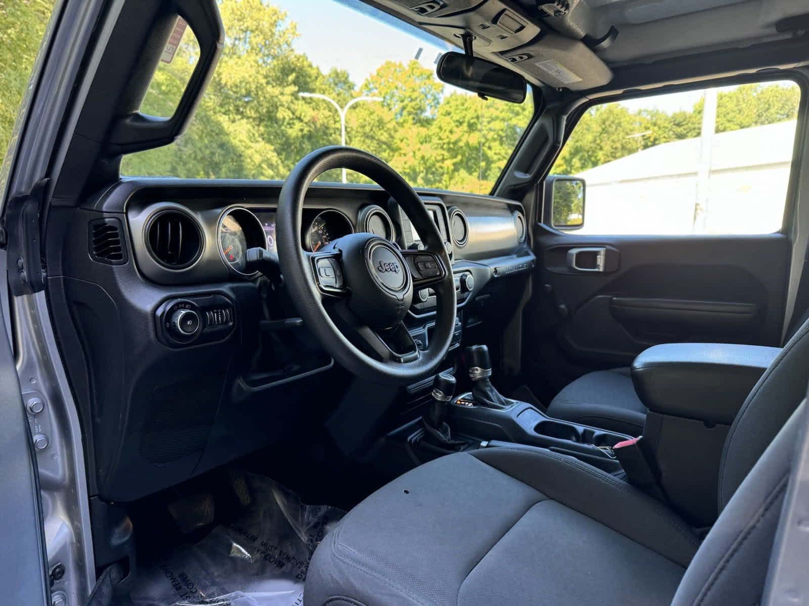 2020 Jeep Wrangler Unlimited Sport 8