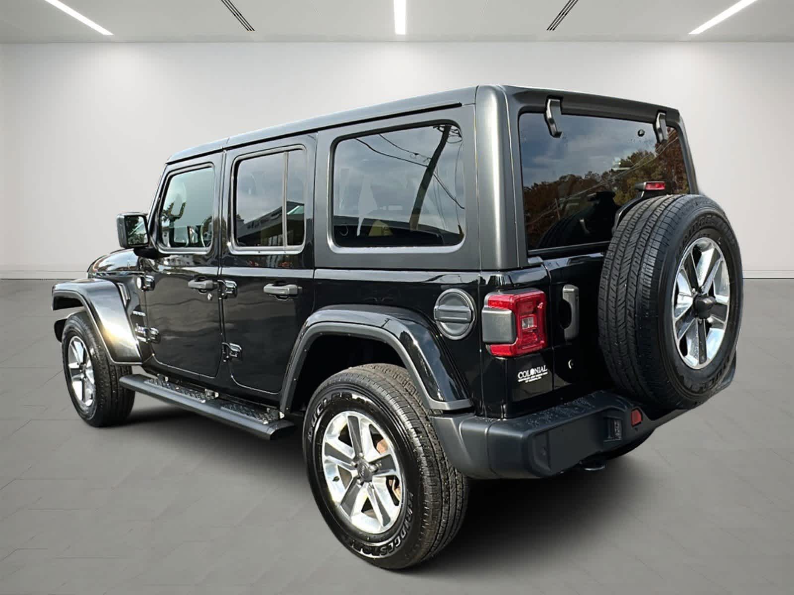 2018 Jeep Wrangler Unlimited Sahara 2