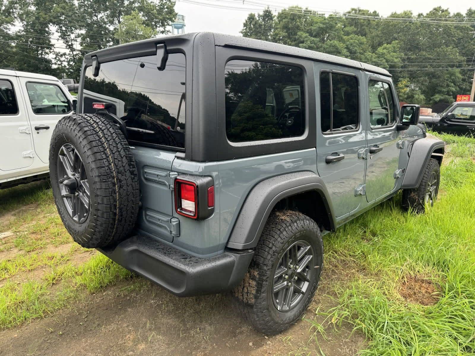 2024 Jeep Wrangler Sport S 4