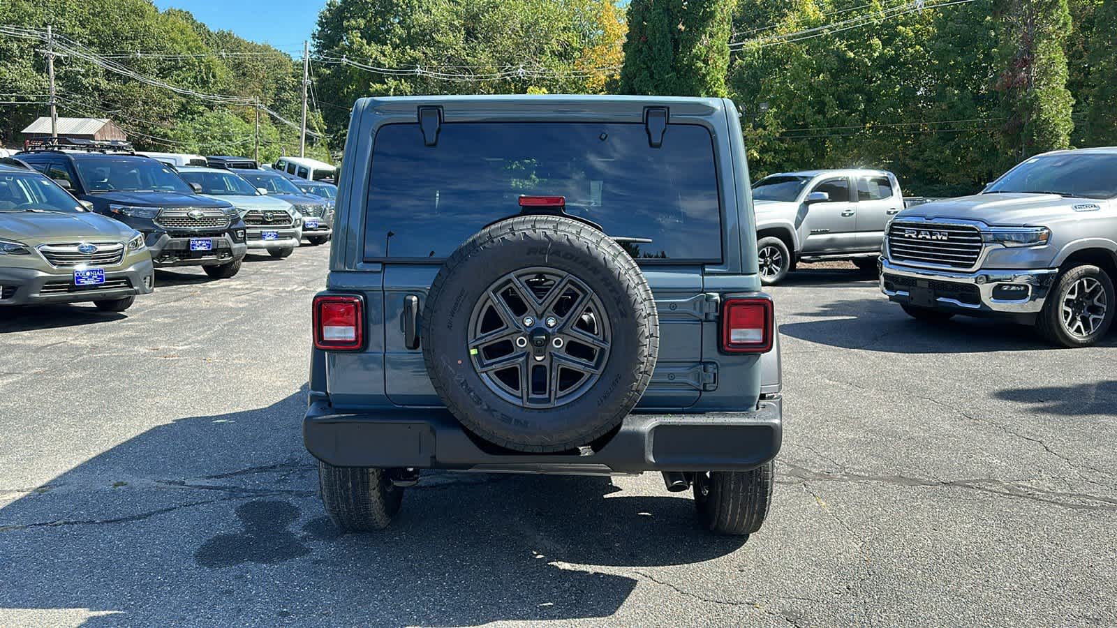 2024 Jeep Wrangler Sport 3