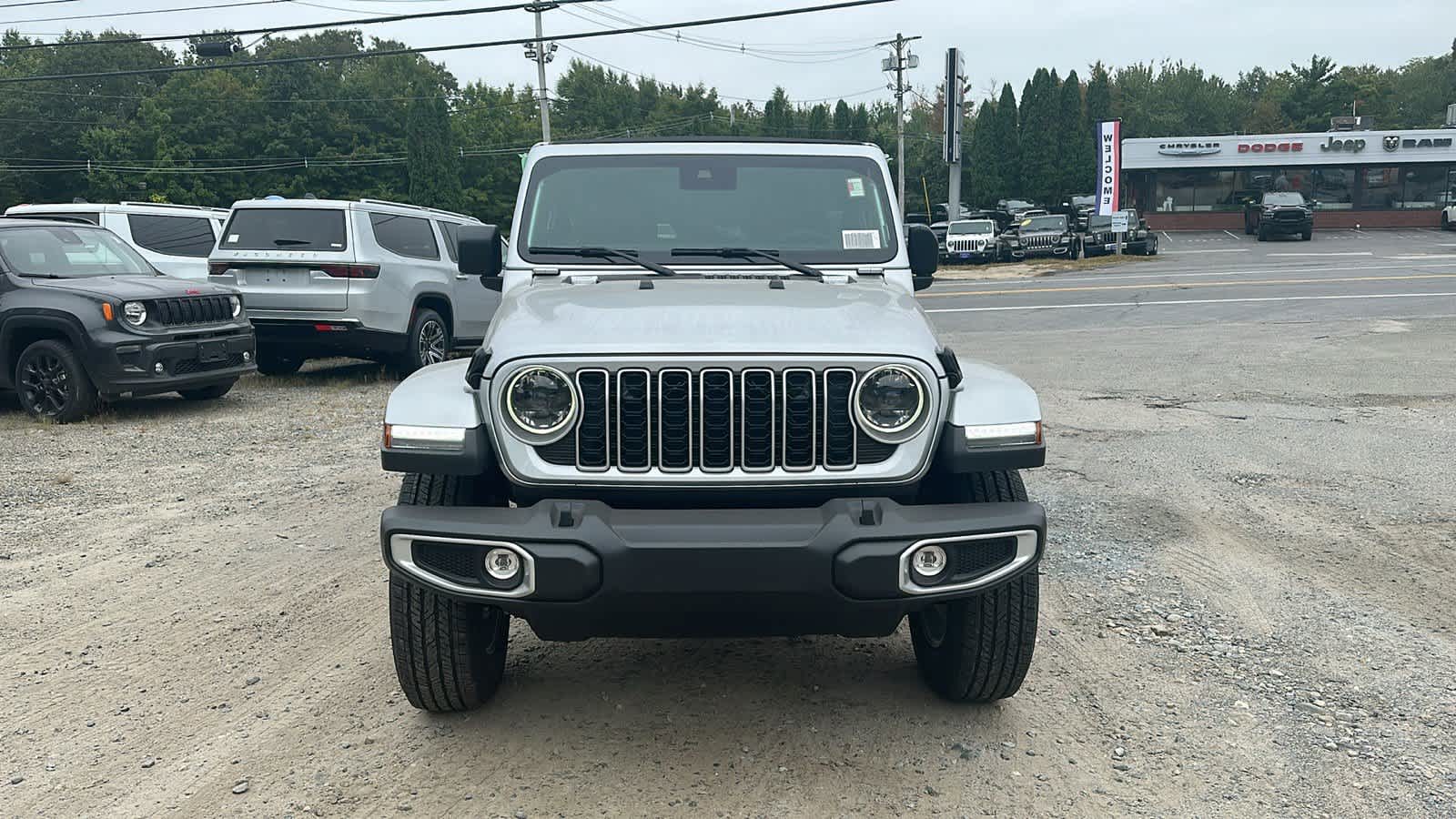 2024 Jeep Wrangler Sahara 6