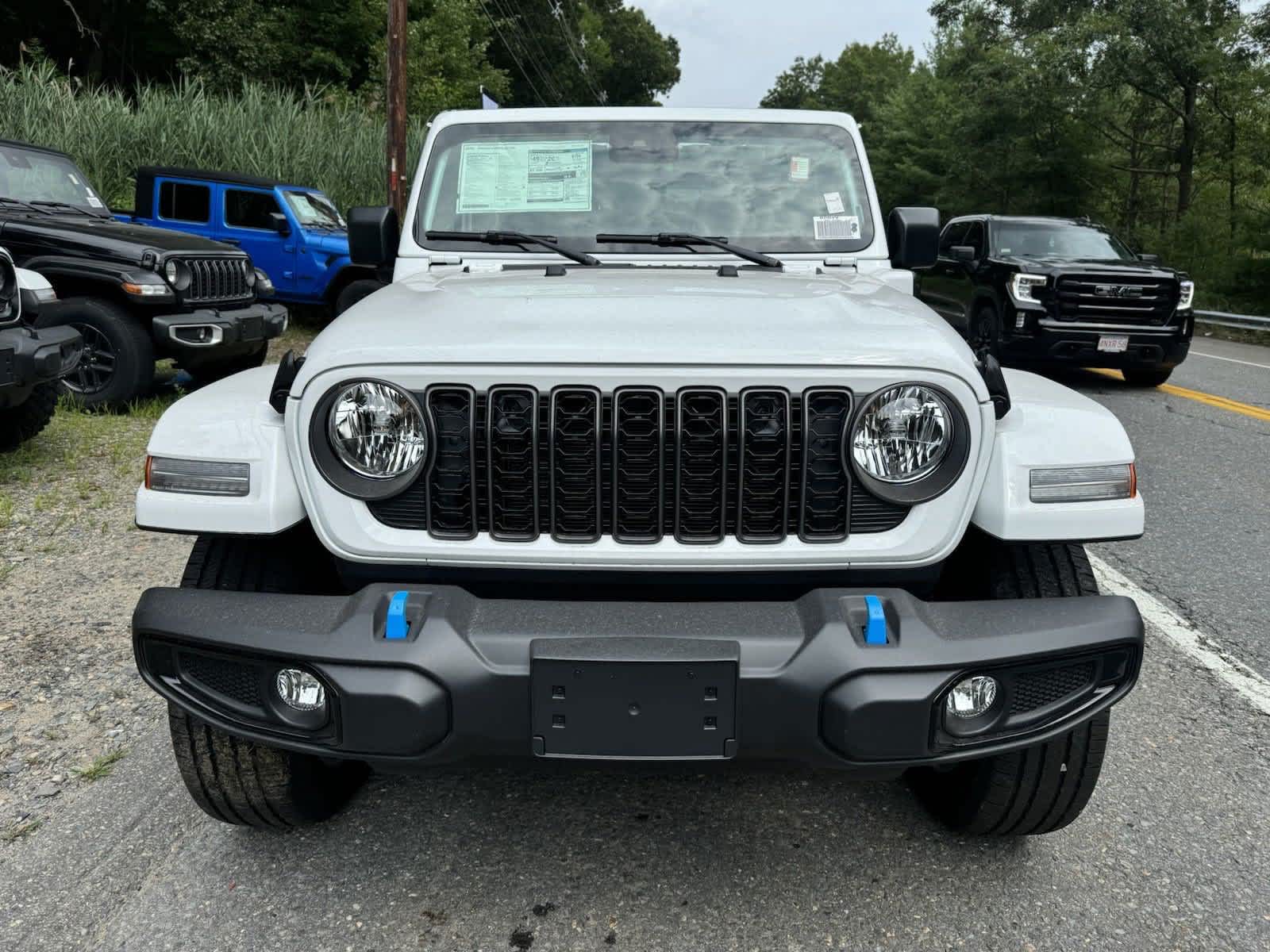 2024 Jeep Wrangler Sahara 6