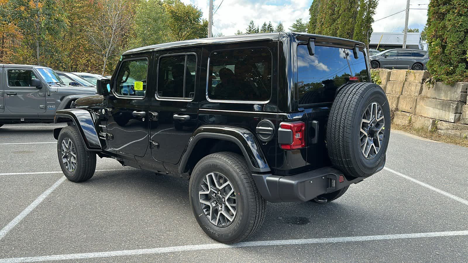 2024 Jeep Wrangler Sahara 2