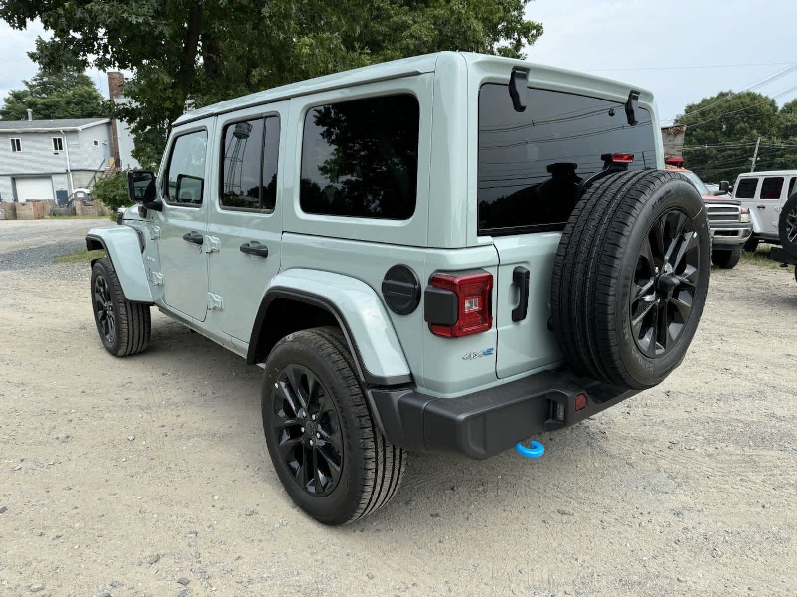 2024 Jeep Wrangler Sahara 2