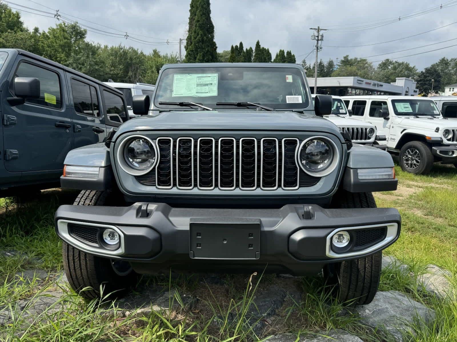 2024 Jeep Wrangler Sahara 6