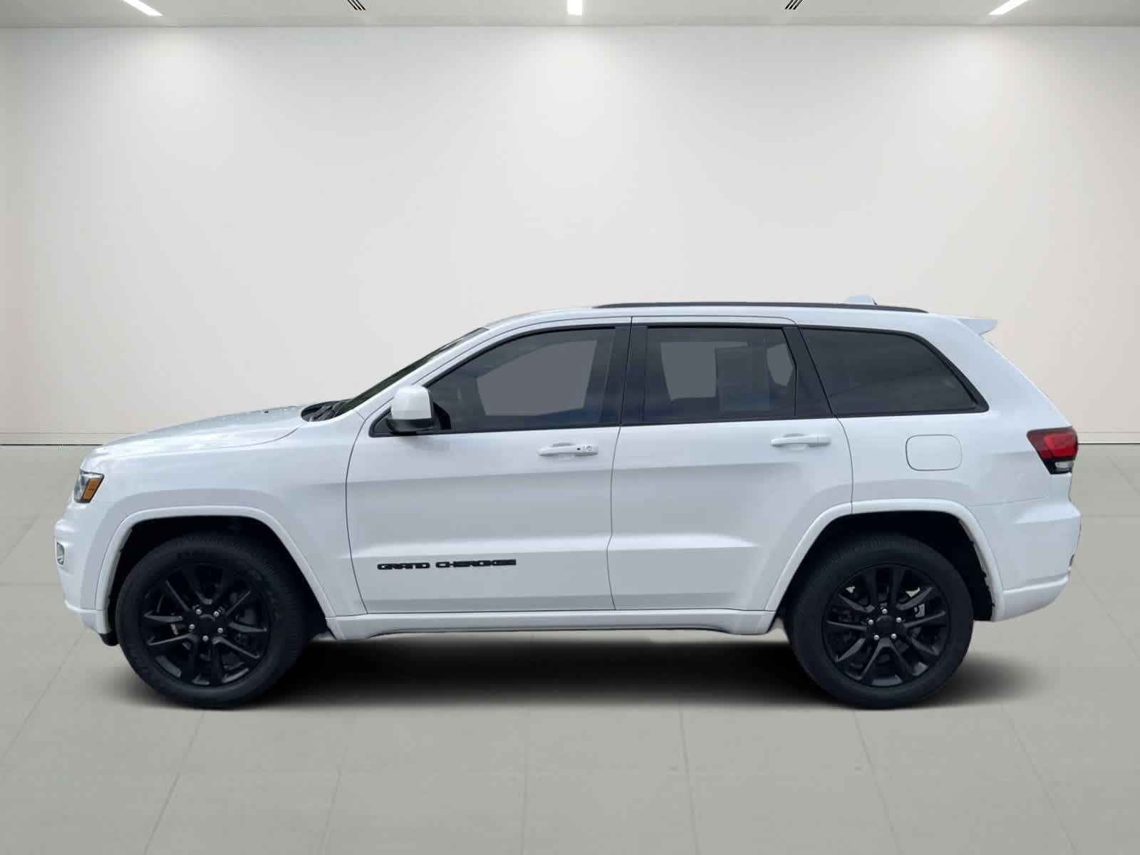 2020 Jeep Grand Cherokee Altitude 2