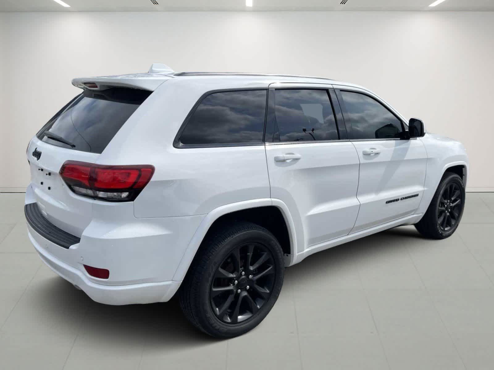 2020 Jeep Grand Cherokee Altitude 5