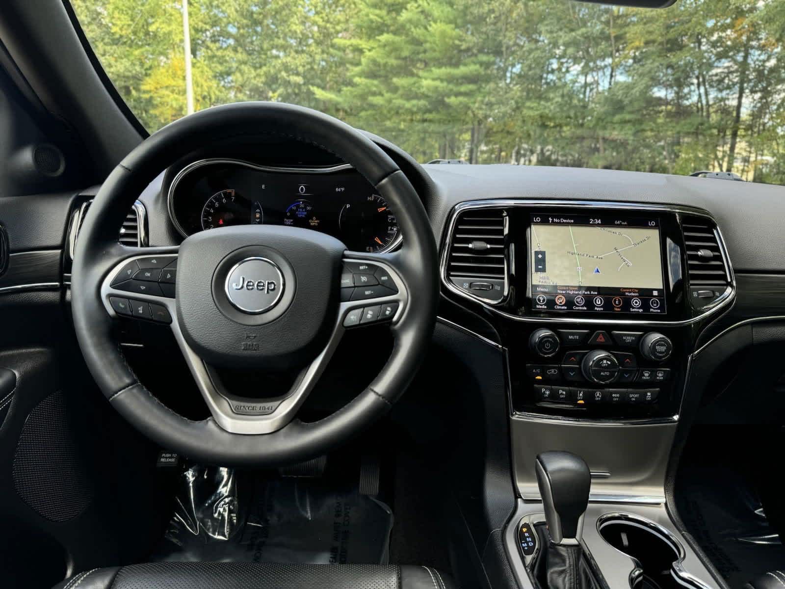 2021 Jeep Grand Cherokee 80th Anniversary 16