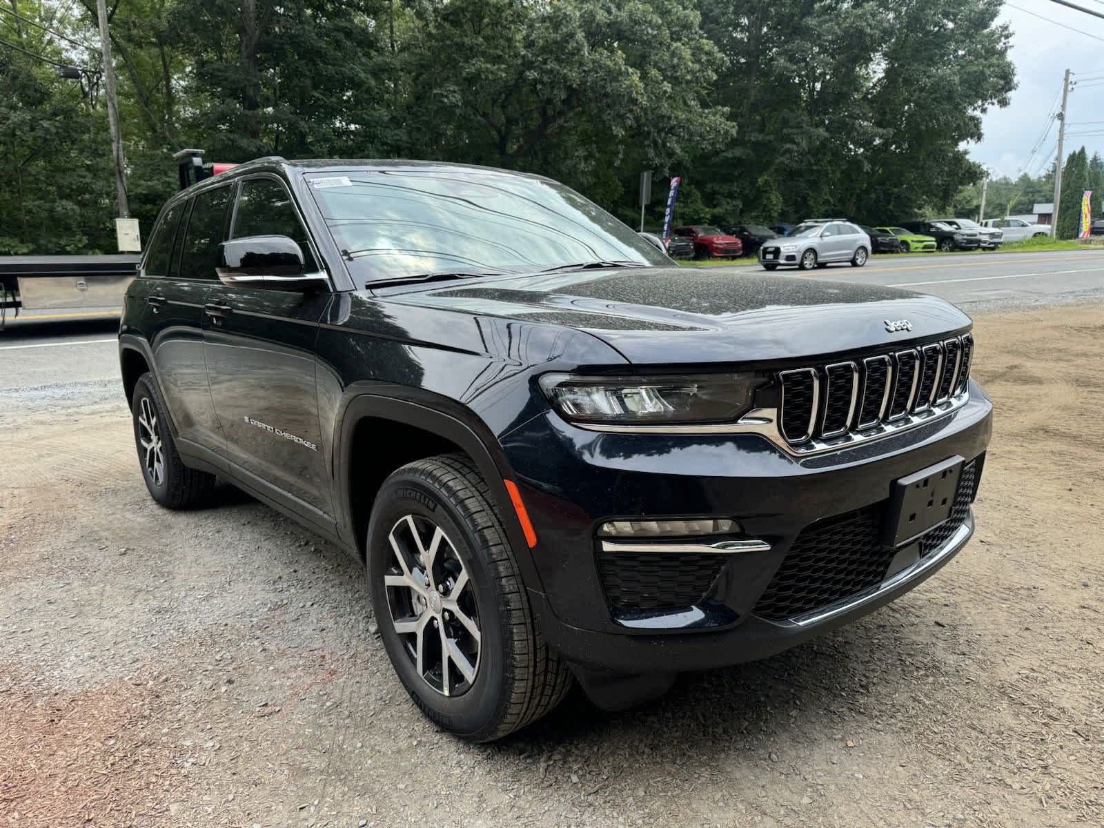 2024 Jeep Grand Cherokee Limited 24