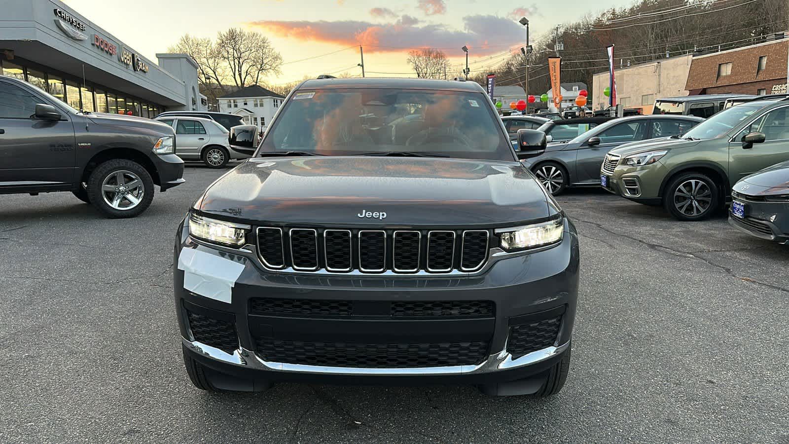 2025 Jeep Grand Cherokee L Laredo X 6