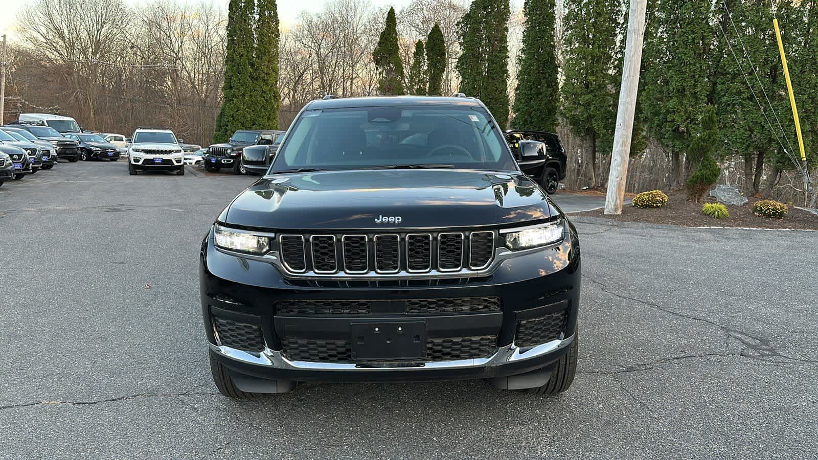 2023 Jeep Grand Cherokee L Laredo 6