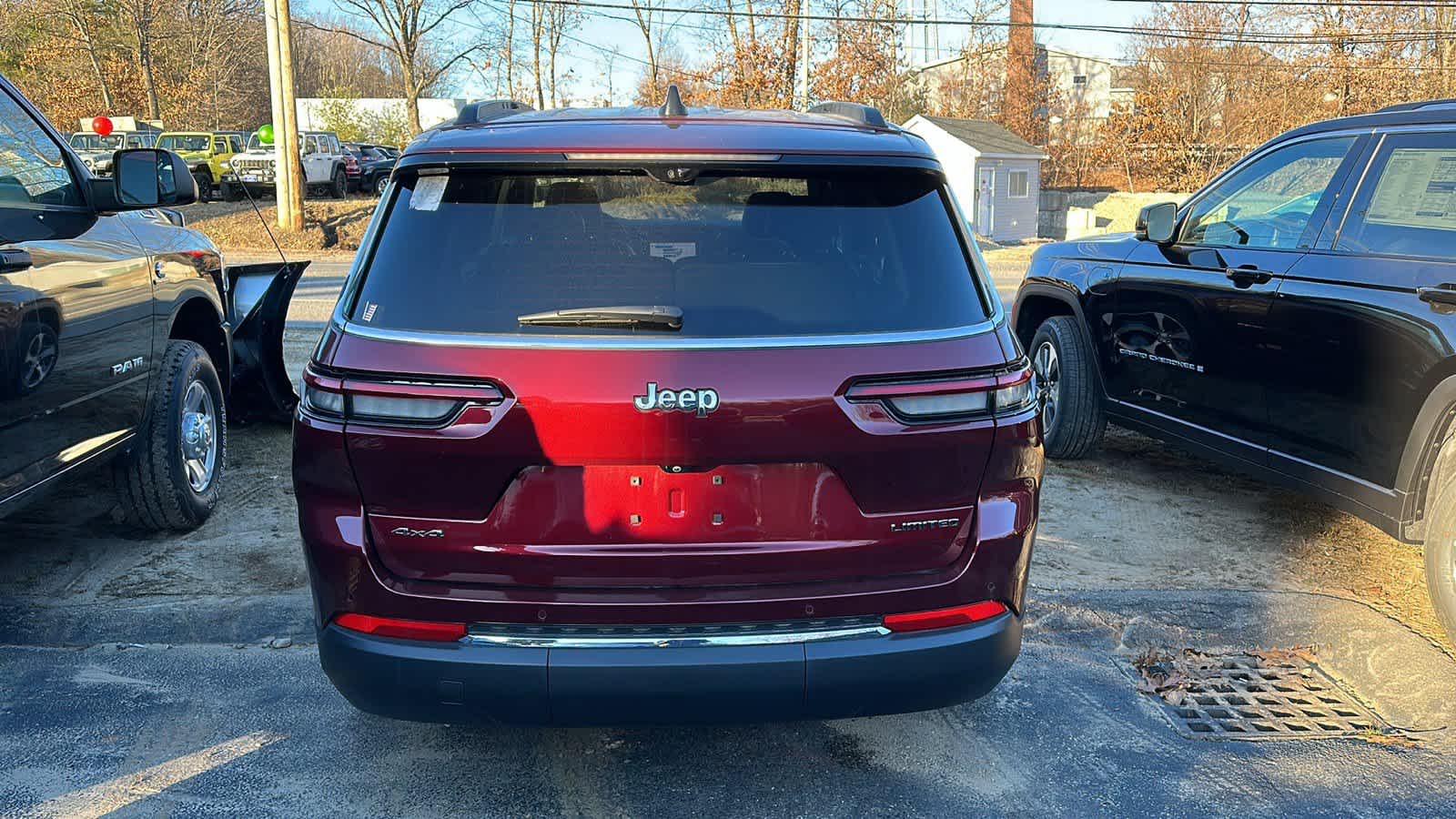 2023 Jeep Grand Cherokee L Limited 3