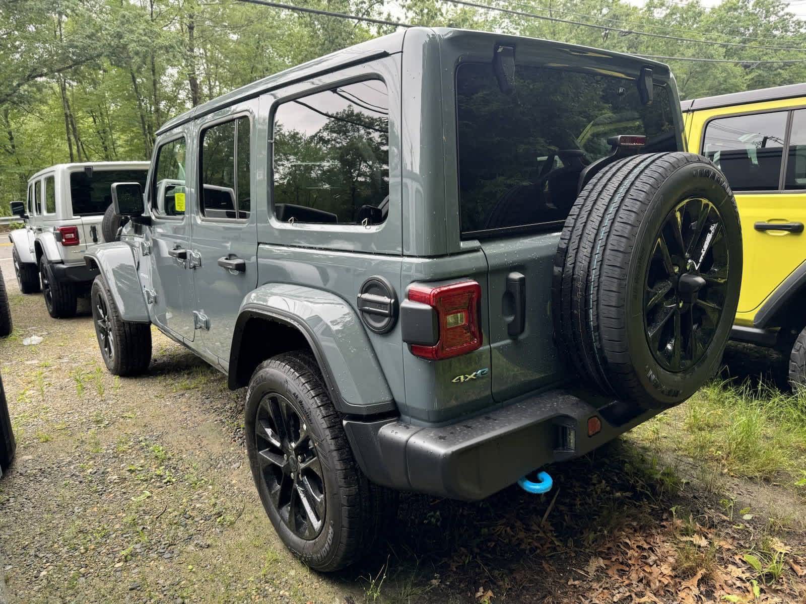 2024 Jeep Wrangler 4xe Sahara 2