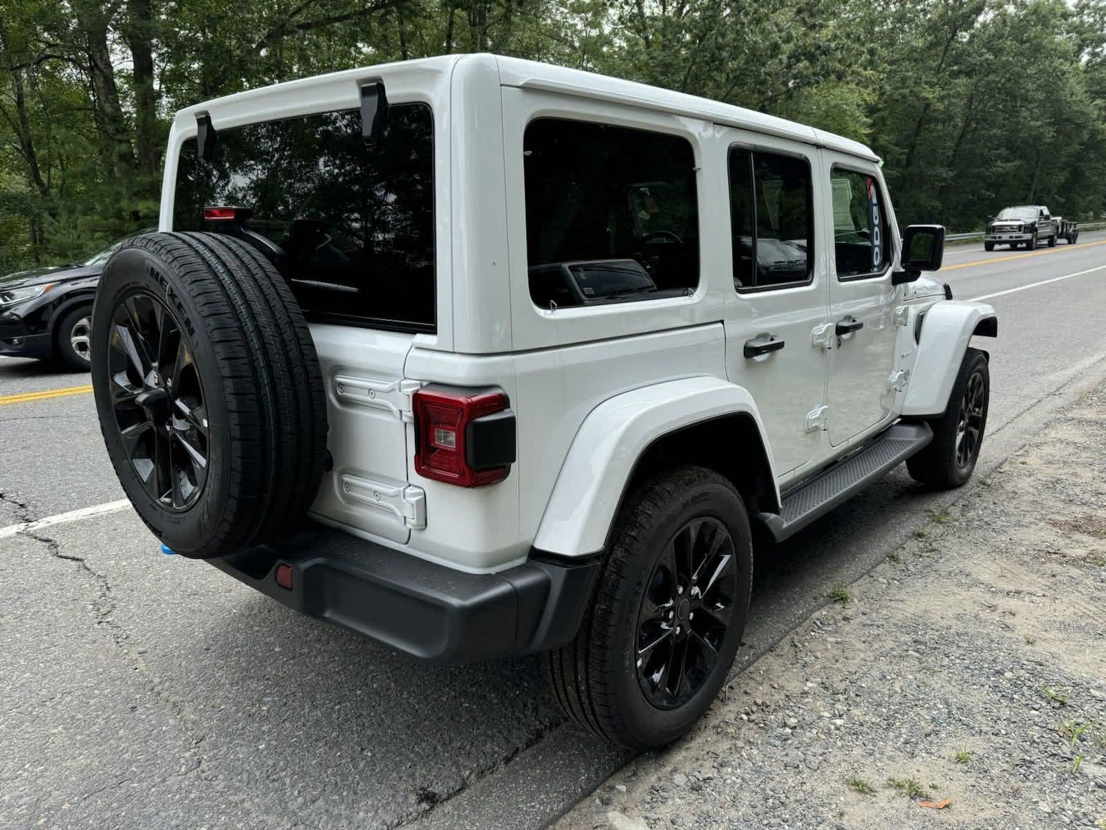 2024 Jeep Wrangler 4xe Sahara 2