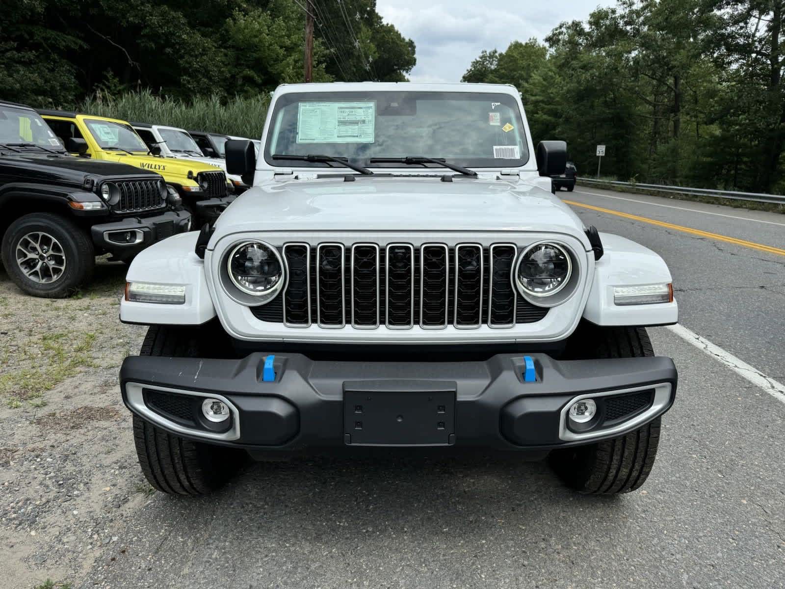 2024 Jeep Wrangler 4xe Sahara 3