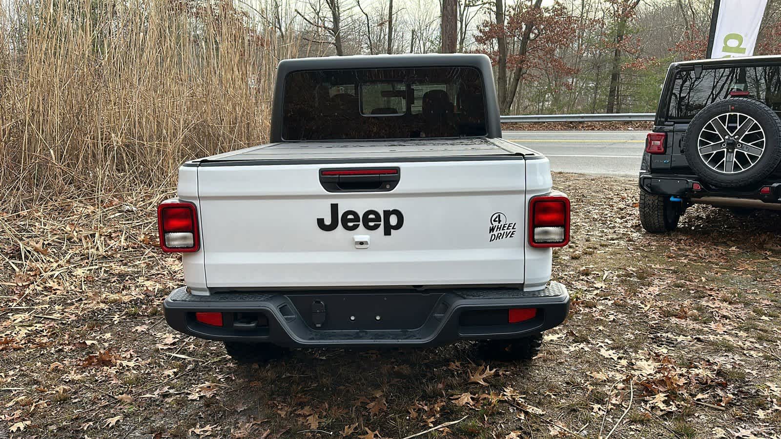 2023 Jeep Gladiator Willys 4x4 3