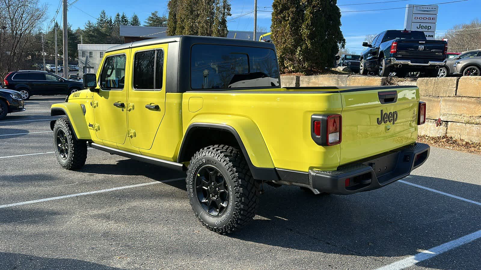 2023 Jeep Gladiator Willys 4x4 2