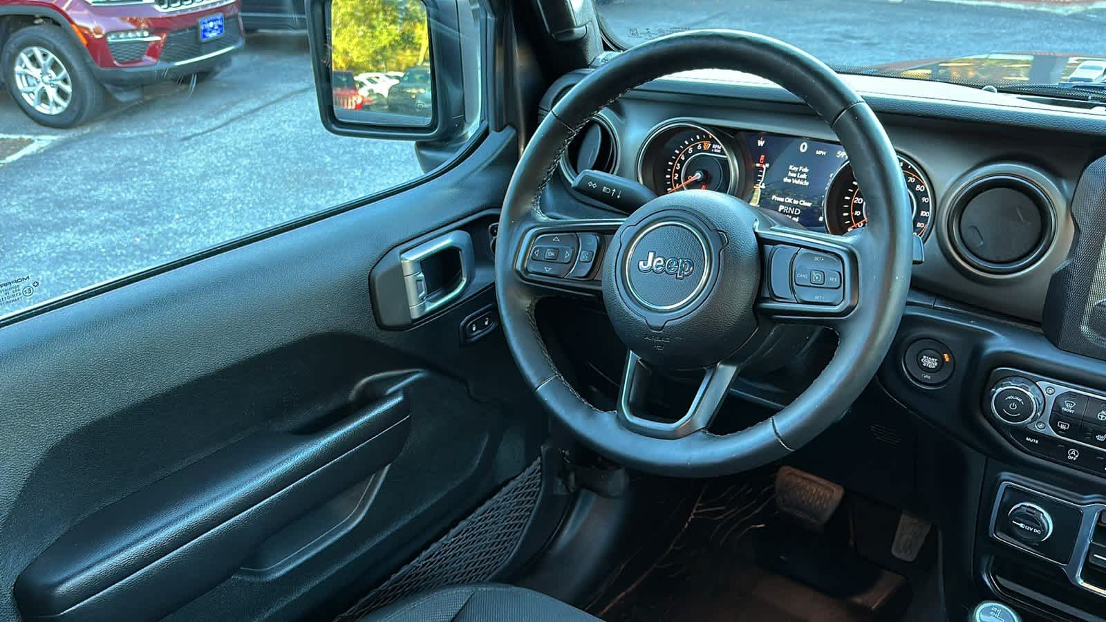 2021 Jeep Gladiator Sport S 4x4 22