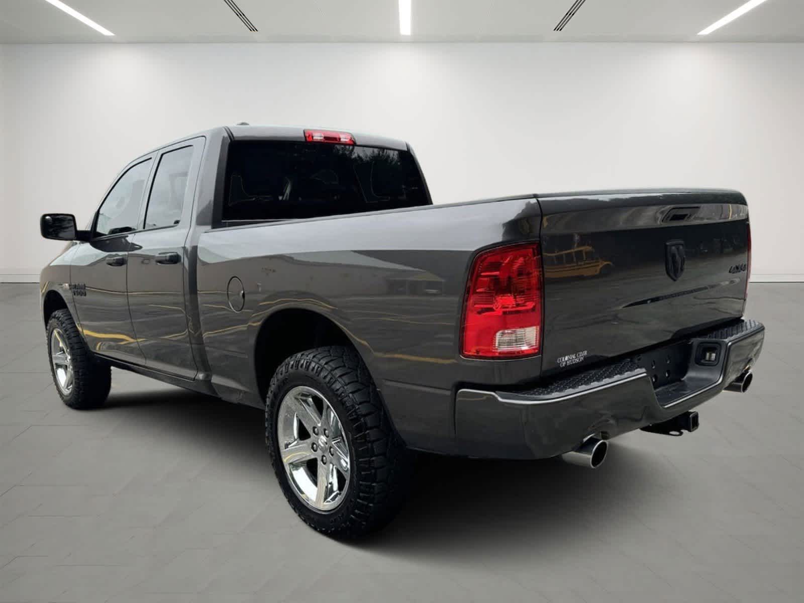 2015 Ram 1500 Express 4WD Quad Cab 140.5 2