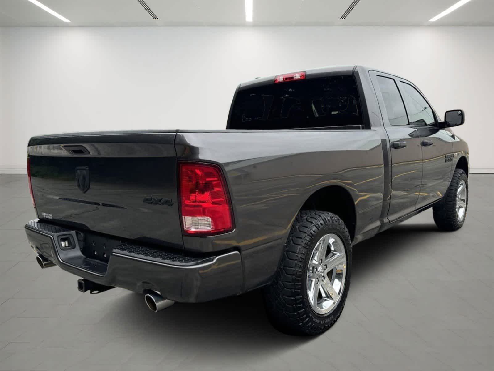 2015 Ram 1500 Express 4WD Quad Cab 140.5 4