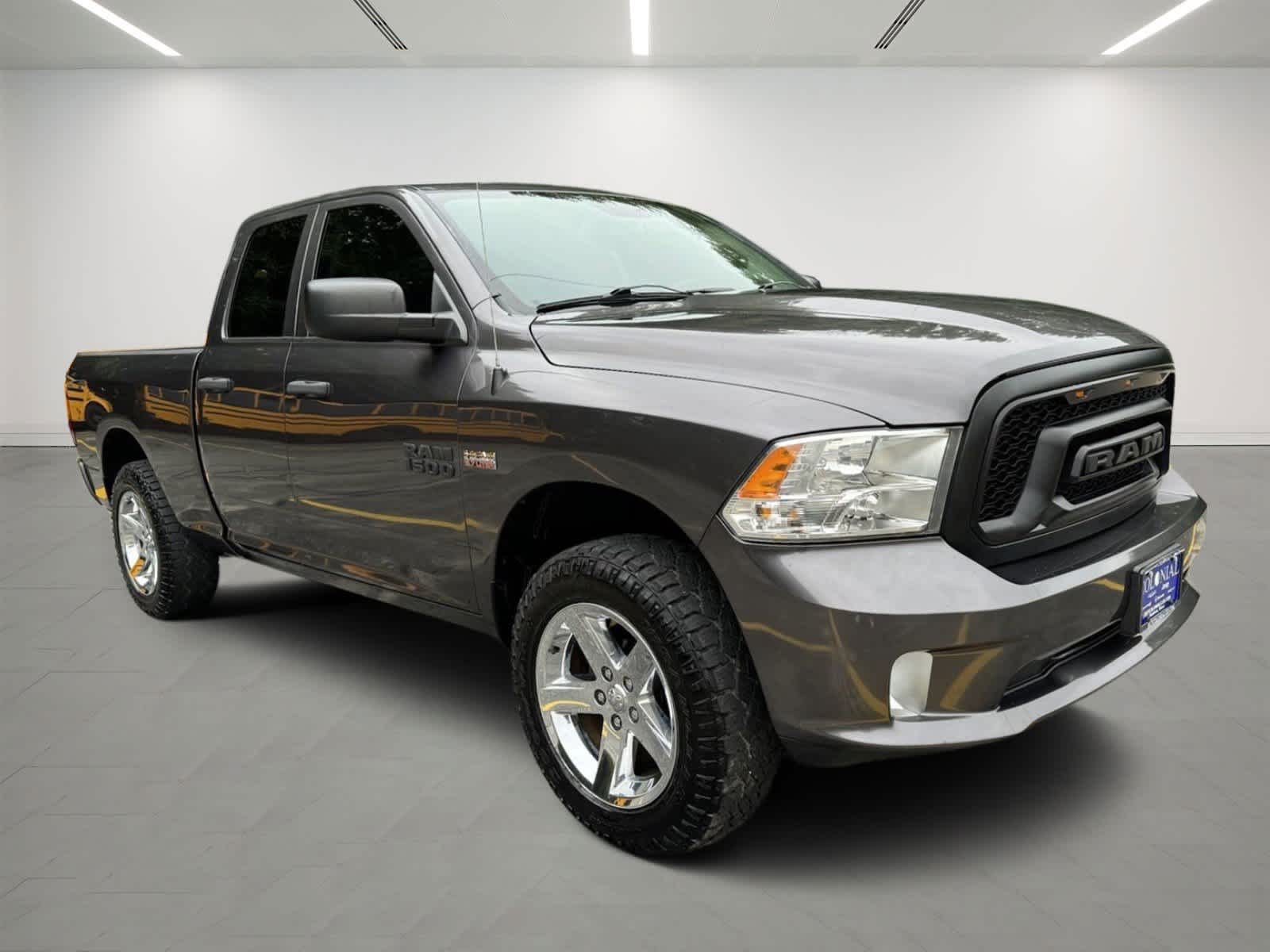 2015 Ram 1500 Express 4WD Quad Cab 140.5 5